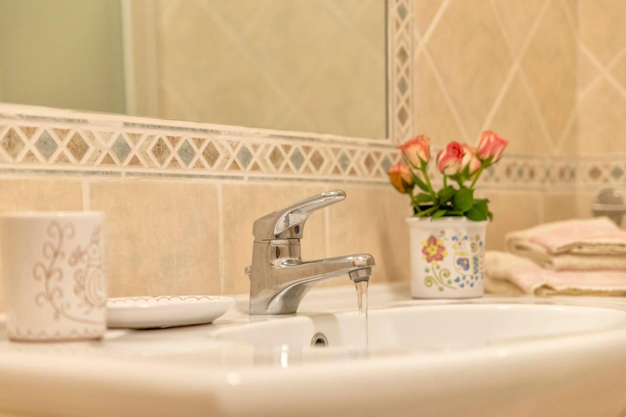 Dimora Teatro Apartment Алгеро Екстериор снимка